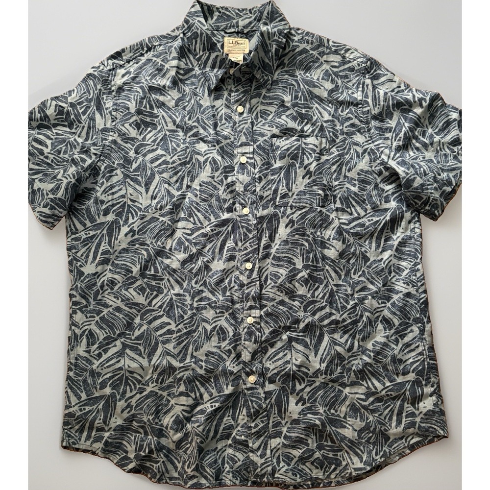 L.L. Bean Shirt Mens Size LG Blue Linen Button Up Short Sleeve Palm Hawaiian